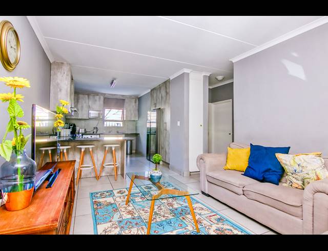 2 BEDROOM APARTMENT RENTED IN BRYANSTON
